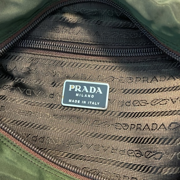 Nylon PRADA shoulder bag - Picture 4 of 4